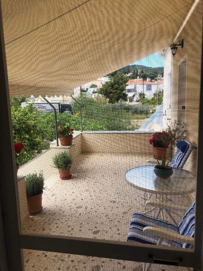 Laluzaki Appartement Spétses Buitenkant foto